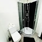 Dubai Privee Avec Espaces Communs Hotel Perpignan
