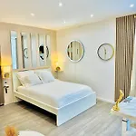Hotel Dubai Privee Avec Espaces Communs