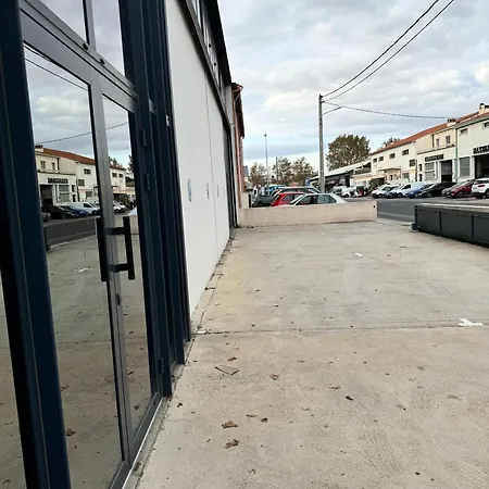 Dubai Privee Avec Espaces Communs Hotel Perpignan