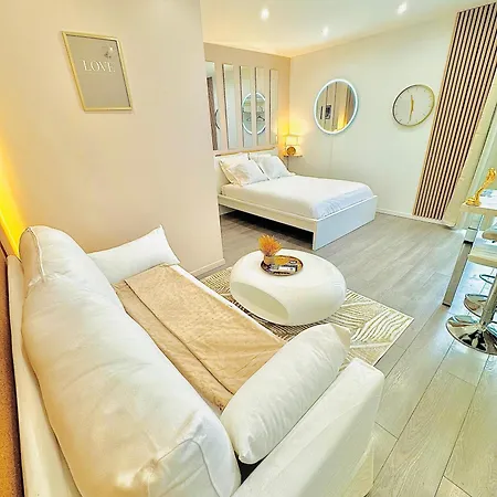 Dubai Privee Avec Espaces Communs Perpignan