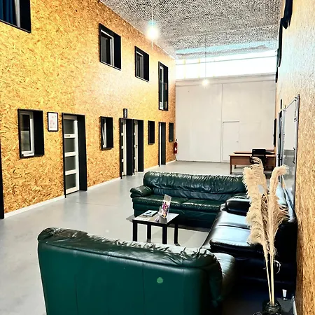 Hotel Dubai Privee Avec Espaces Communs *