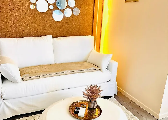 Hotel Dubai Privee Avec Espaces Communs *