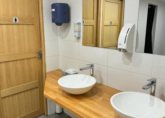 Hotel Dubai Privee Avec Espaces Communs Perpignan