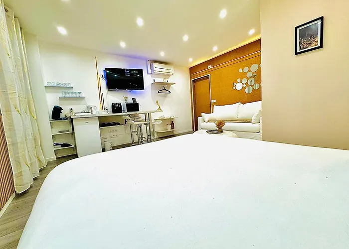 Dubai Privee Avec Espaces Communs Perpignan